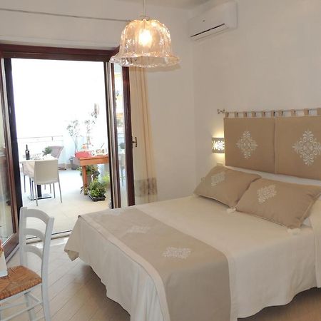 לינה וארוחת בוקר אוריסטאנו La Terrazza מראה חיצוני תמונה