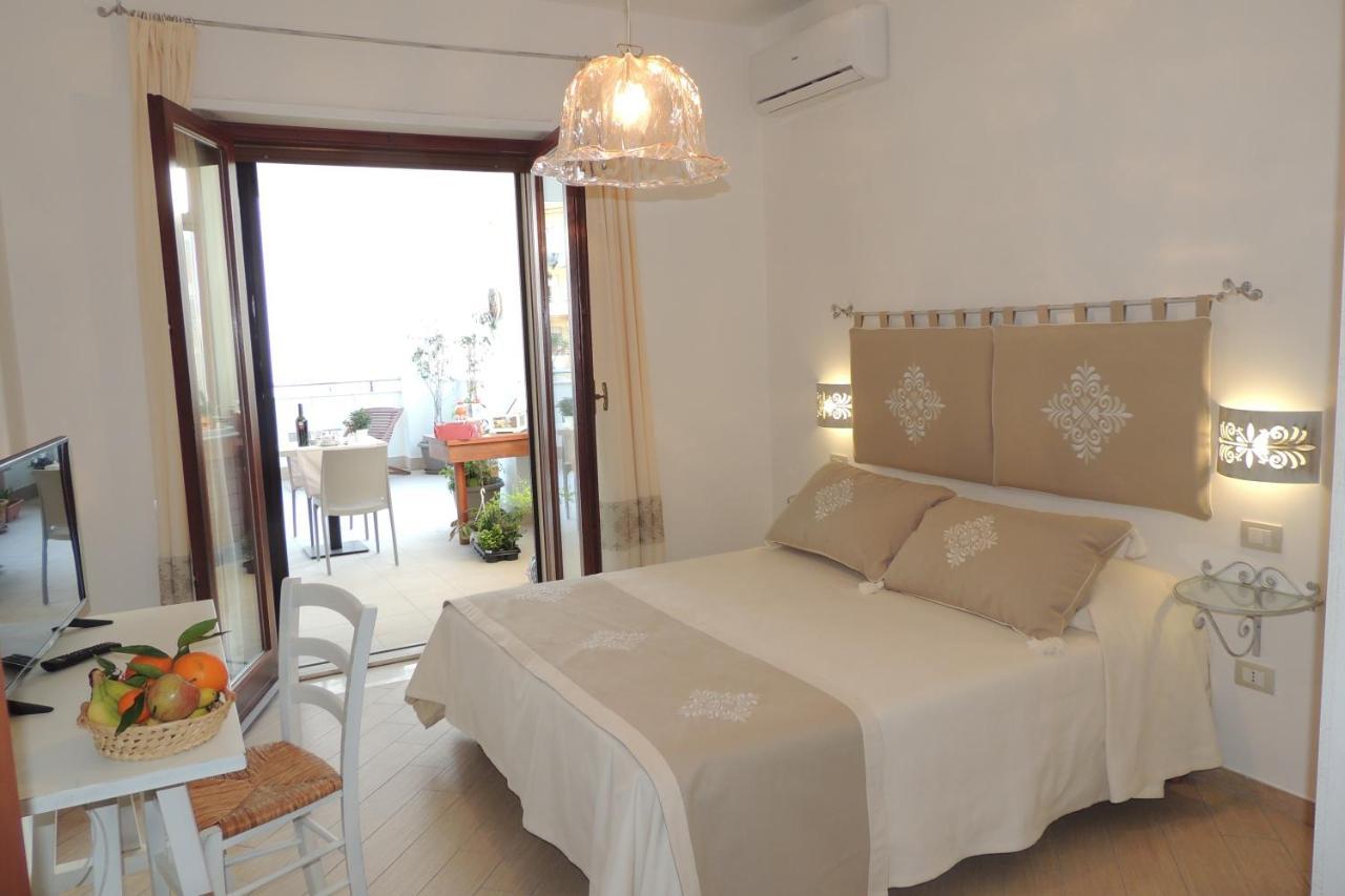 לינה וארוחת בוקר אוריסטאנו La Terrazza מראה חיצוני תמונה