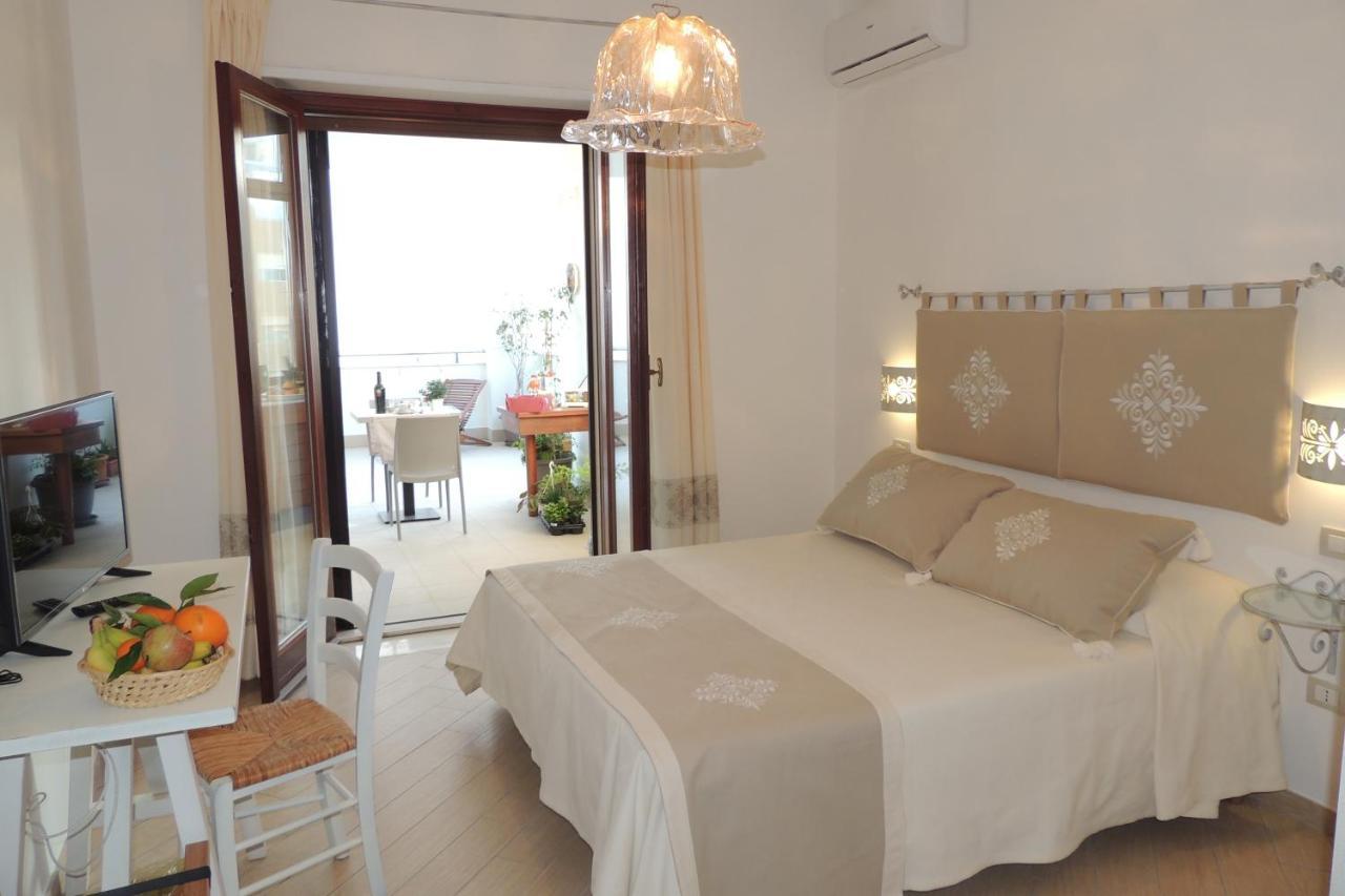 לינה וארוחת בוקר אוריסטאנו La Terrazza מראה חיצוני תמונה